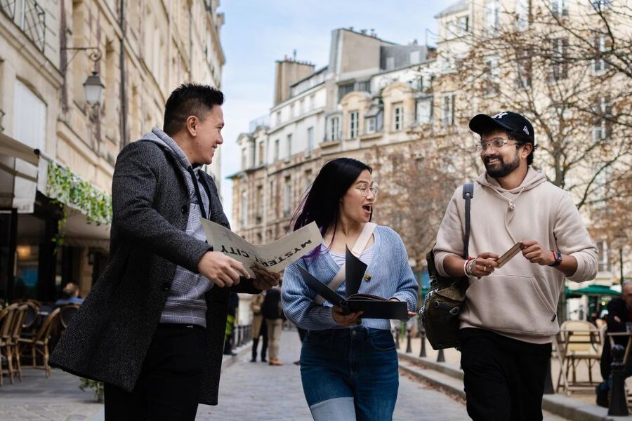 Paris: Treasure Hunt & Walking Tour "Marie Curie's secret" - The Marie Curie secret mission across central Paris