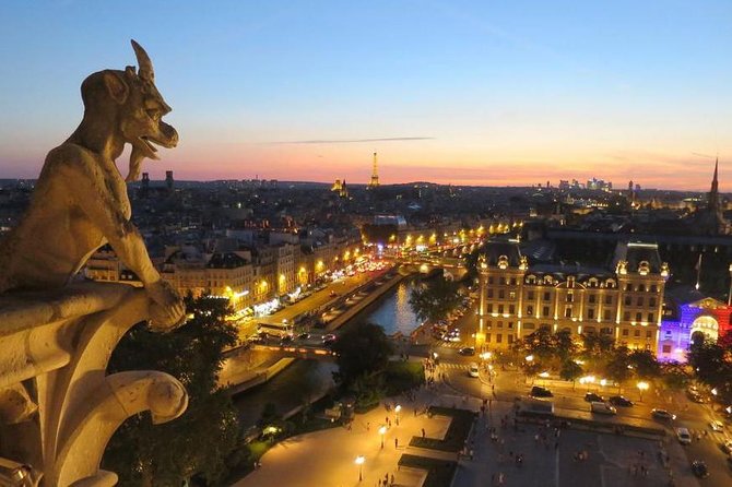 Paris until the heart of the night - Should You Book This Paris Night Walk?