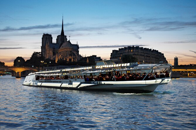 Paris Valentine's Day Dinner Cruise by Bateaux-Mouches - Who This Valentine’s Cruise Fits Best