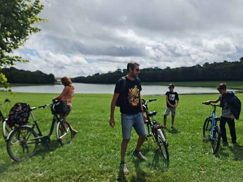 Paris: Versailles Golf Cart & Bike Tour with Palace Entry - Biking the Grand Canal to Petit Trianon and Queen’s Hamlet