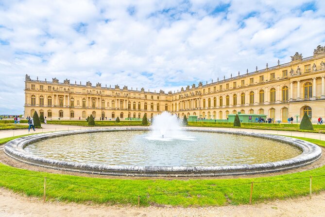 Paris: Versailles Palace with Gardens and Estate Entrance Ticket - Priority access, skip-the-line myths, and where the crowds still win