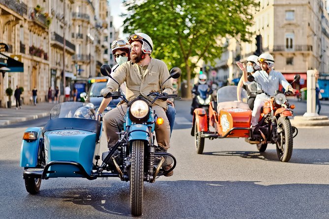 Paris Vintage Sidecar Tour – Emily in Paris highlights - Panthéon and Pont Alexandre III: Architecture With River Light