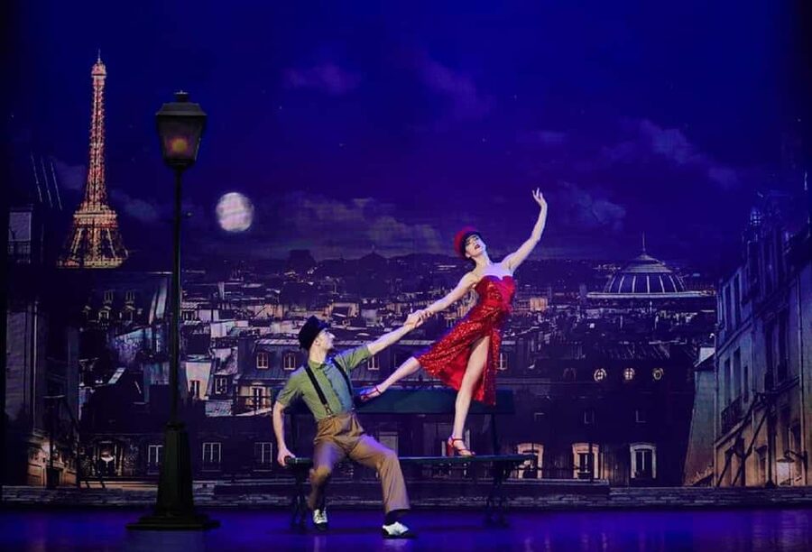 Paris: VIP Dinner and Cabaret Show at Paradis Latin - The Little Extras That Make It Feel Like a VIP Night