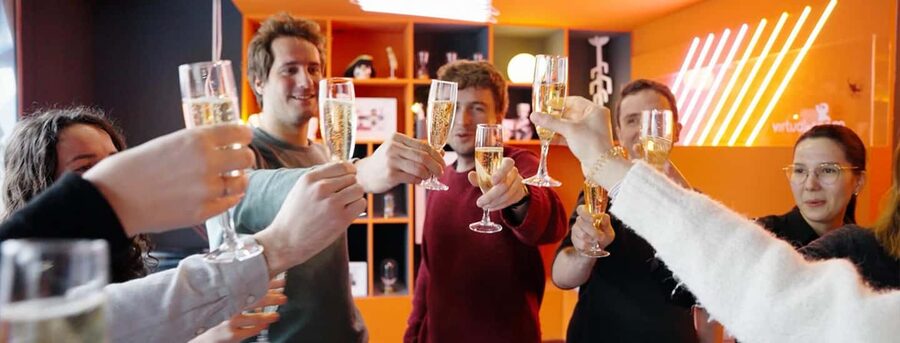Paris: Virtual-Reality Escape Room Adventure - The Perks After: Drinks and a Free Online Group Photo