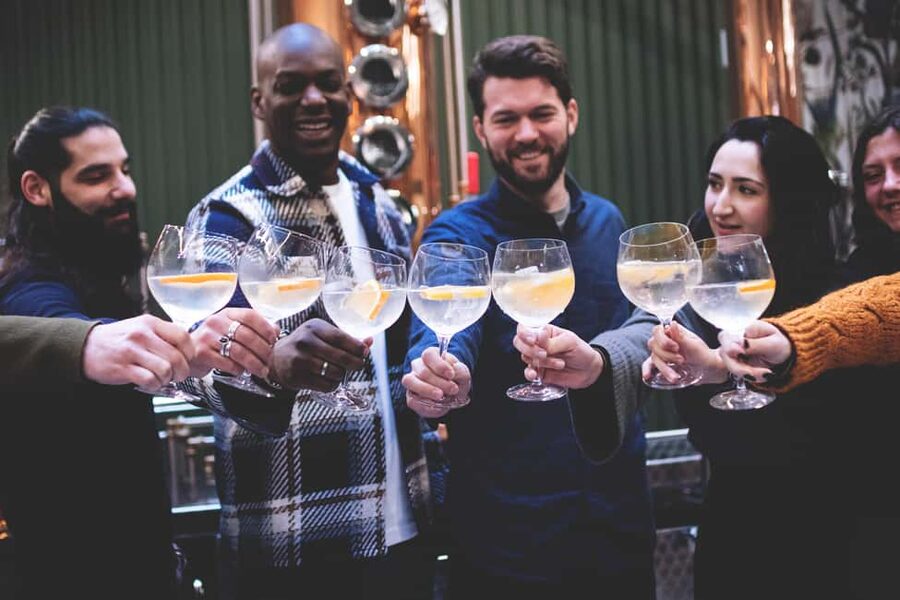 Paris Visit and gin tasting in English - What happens during the 1-hour guided tour (and what you’ll actually learn)