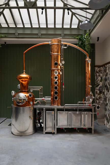Paris Visit and gin tasting in English - The tasting: gin from the distillery plus a homemade cocktail