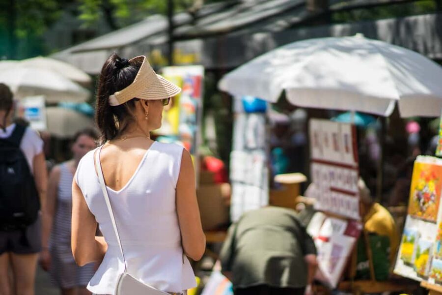 Paris: Walking Tour of Montmartre - Place du Tertre: Where Montmartre Still Performs