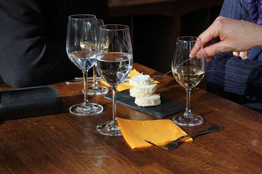 Paris: Wine and Cheese Tasting - Key highlights you will feel in the room