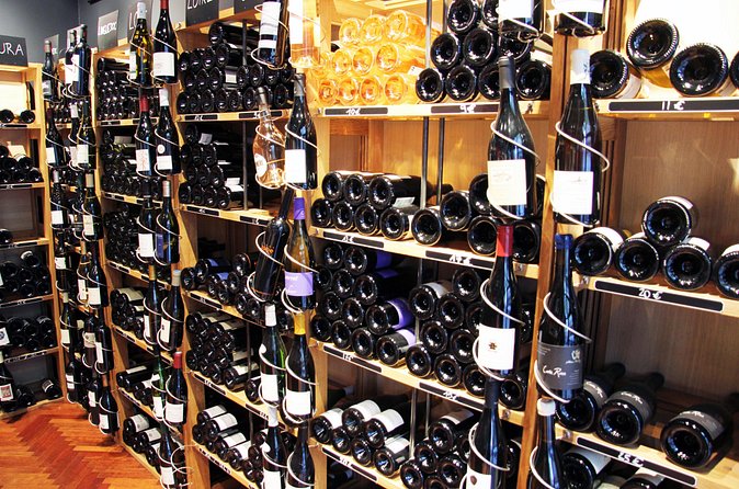 Paris Wine and Cheese Tastings Class near Le Marais - Cheese pairings that teach you the logic, not just the snack