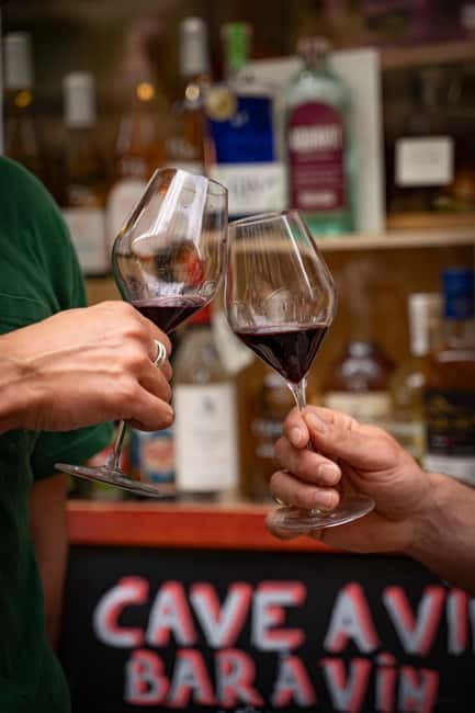 Paris : Wine and Whimsy, The wine tour of Montmartre - Meeting at 5 Pl. Blanche, Then Getting Oriented Fast