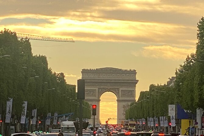 Paris with Love Private Guide & Driver - Stop 2: Eiffel Tower and Champs de Mars without wasting your half day