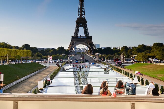 Paris Wonder: Half-Day Easter Adventure - Car time in Paris: why the private vehicle helps a half-day schedule