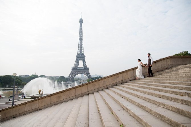Parisian Life Style Private Photo Shoot at Eiffel Tower - Timing, meeting point, and how to find the start fast
