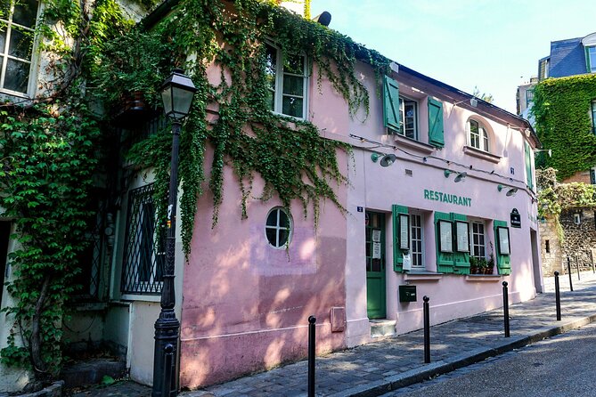Parisian Love Affair: Elegant Romance Private Tour in Paris - Latin Quarter romance: Place de l’Estrapade, Valois, Pont des Arts