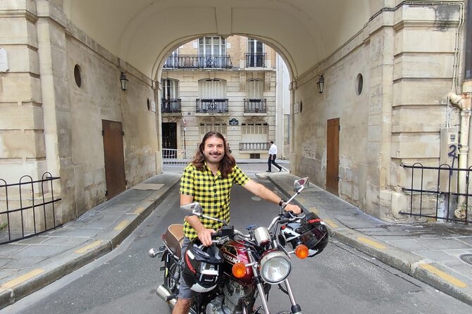 Parisian Monuments & Hidden Gems: A Thrilling Motorbike Tour - Place de la Concorde and the palace façade: quick history, smart pacing