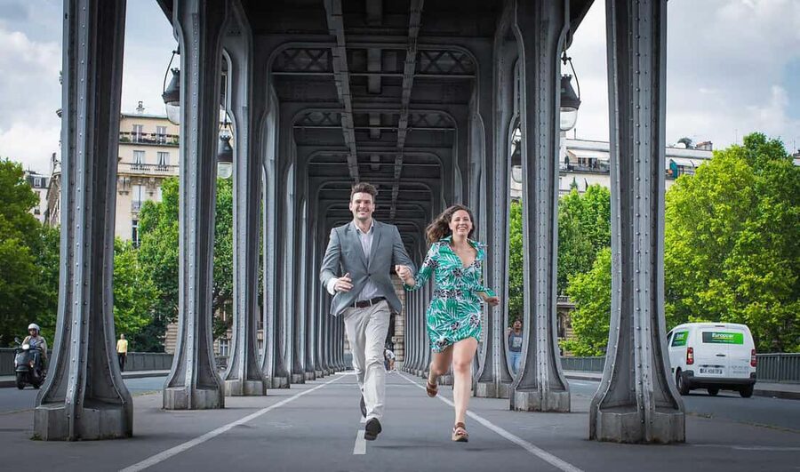 Parisian Proposal Perfection. Photography/Reels & Planning - Who this proposal photo session suits best