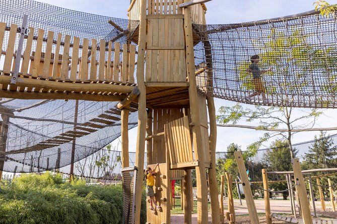 Parrot World Immersive Wildlife Park Entry Ticket next to Paris - What you will see: around 80 South American species