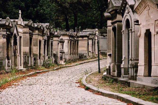 Pere Lachaise Cemetery Paris - Exclusive Guided Walking Tour - Key highlights worth your attention
