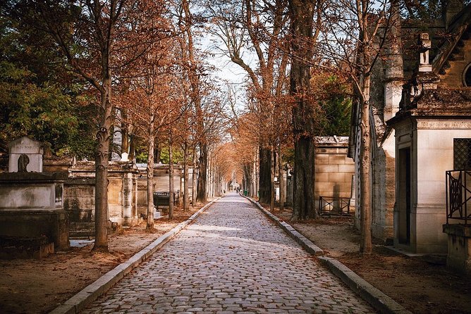 Pere Lachaise Cemetery Paris - Exclusive Guided Walking Tour - Price and value: what you’re paying for, and what you get