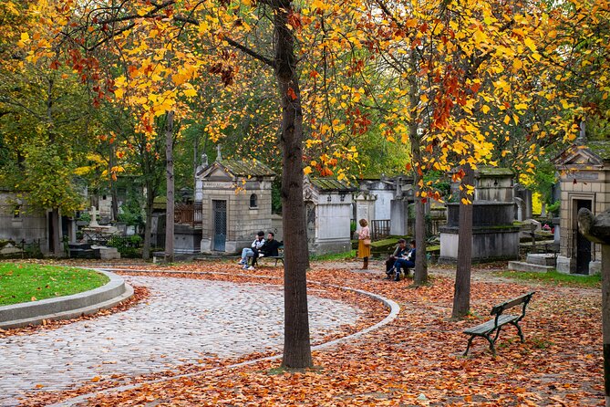 Père Lachaise Cemetery Tour: A Stroll Through Immortal History - Should you book the Père Lachaise Cemetery Tour?
