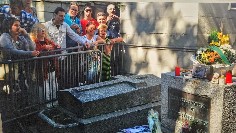 Père Lachaise Cemetery Tour, Tales from the Graves & Crepes - How the guided cemetery walk feels, stop to stop