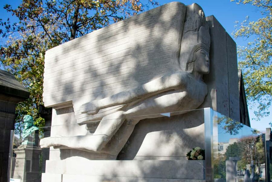 Père Lachaise Cemetery Tour, Tales from the Graves & Crepes - Price and value: is $57 for 3 hours fair?