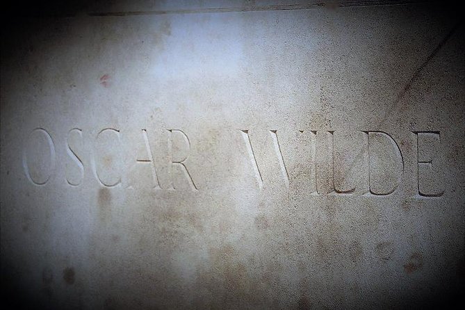 Pere Lachaise Cemetery Walking Tour in Paris - Start Smart at the North Entrance, so you do not waste energy