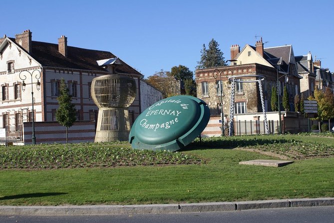 Private 10-hour round transfer to Champagne Epernay from Paris. Best offer! - Paris Door-to-Door: What the Private Transfer Really Gives You