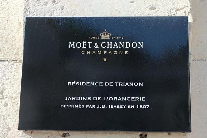 Private 10-hour round transfer to Champagne Epernay from Paris. Best offer! - Pressoria and Pommery’s Underground Pressing Center in Aÿ