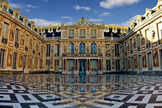 Private 5-hour round transfer to Versailles from Paris. Best offer! - Price and Value: $393.58 Per Group and When It Makes Sense