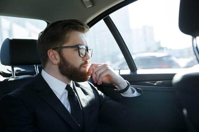 Private Airport Transfer between Paris and Parisian Airports - Why a Private 45-Minute Airport Transfer Makes Paris Feel Easier