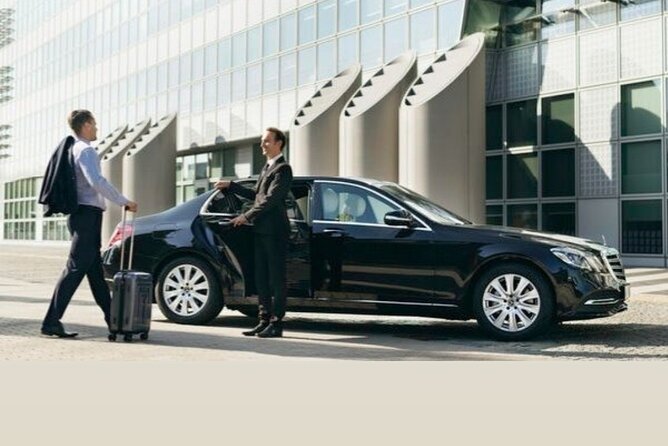 Private Airport Transfer between Paris and Parisian Airports - A Rare But Important Hiccup: When a Driver Doesn’t Show