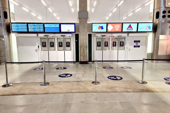 Private Airport Transfer between Paris and Parisian Airports - Who This Transfer Suits Best (And Who Might Skip It)
