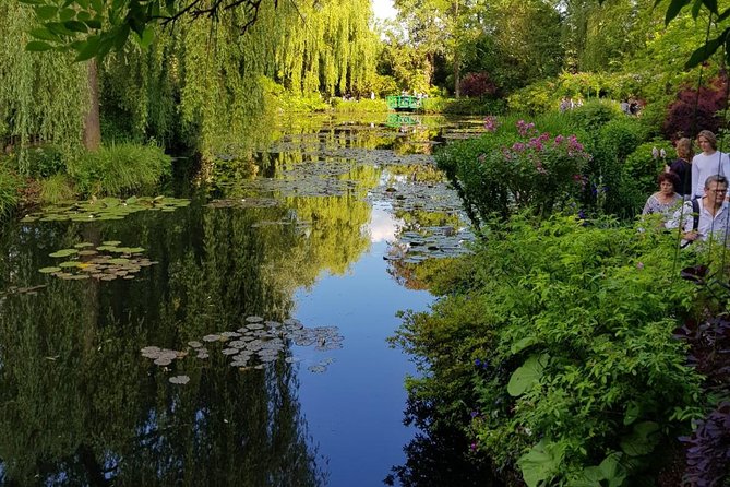 Private Car Trip to Giverny Garden from Paris - Private Car to Giverny, 7:00 am to Paris drop-off