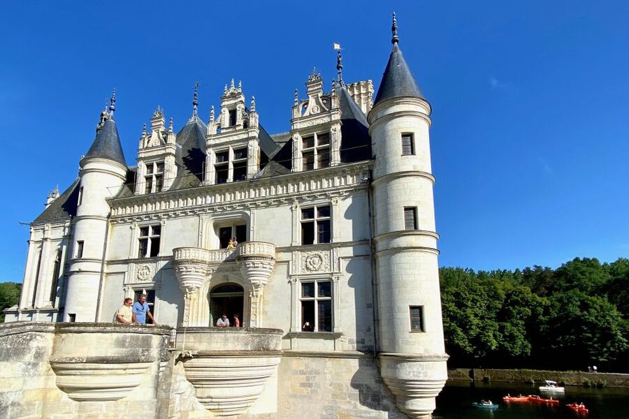 Private Chenonceau Chambord Amboise Loire Castles from Paris - What makes this private format feel worth the money