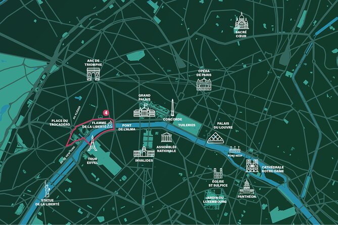 Private City-Tour by pedicab in Paris : The "Gustave Eiffel" - Stop 4: Arc de Triomphe approach along Avenue Kléber, then down toward Champs-Elysées
