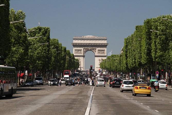 Private City Tour of Paris & River Cruise with Hotel Pick-Up - The Seine Cruise on Bateaux Parisiens: One Hour That Changes Your Perspective