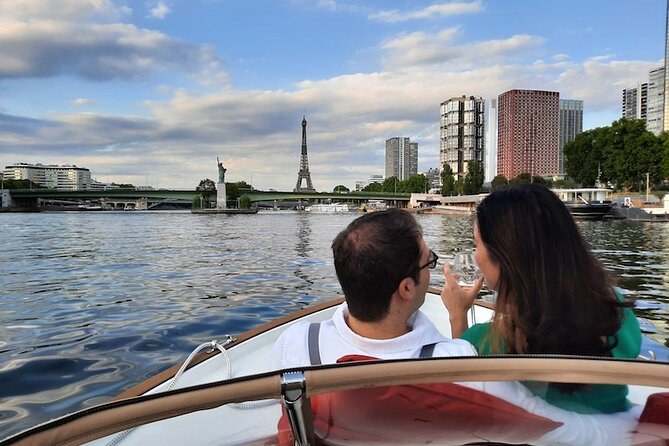 Private cruise in Paris - Notre Dame From the Waterline: Seeing the Area Differently