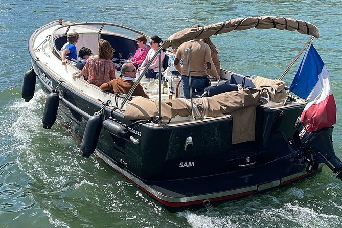 Private cruise in Paris - Two Passes by the Eiffel Tower: Why That Second Look Matters