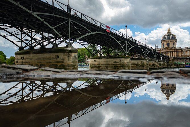 Private Cruise to Discover Paris - What You Get On Board, and What You Should Bring