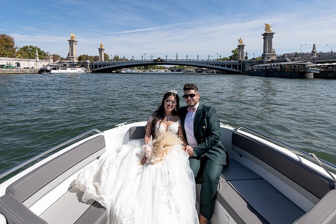 Private Cruise to Discover Paris - Price and Value for a Group Up to Five