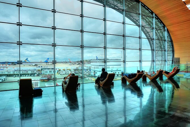 Private Departure Transfer from Paris to CDG or ORLY Airports - In-car comfort and luggage help on the way to the airports