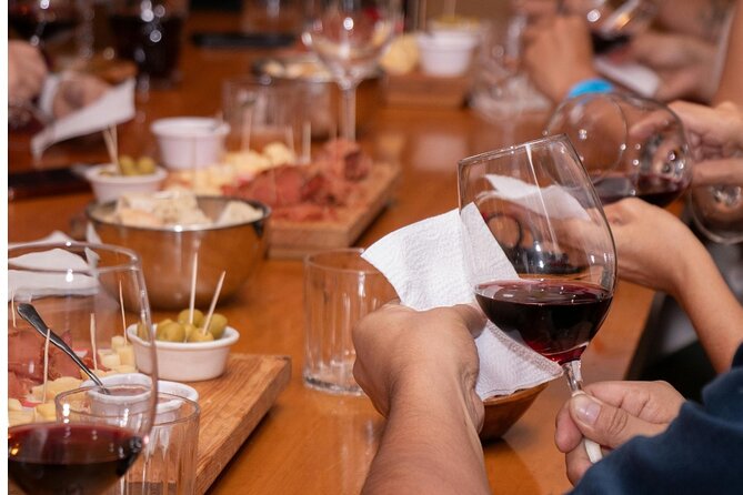 Private French Wine Tasting with a Certified Expert in Montmartre - What You Get in This Montmartre Wine Tasting