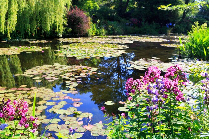 Private Giverny Roundtrip and Entrance Ticket from Paris - Two Hours of Freedom in Giverny (You Can Set the Pace)