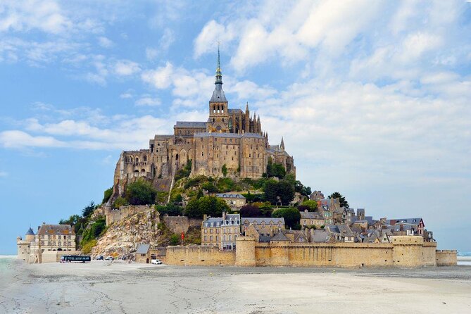 Private Guided Mont Saint Michel & D-day tour from Paris - Key Points Before You Go