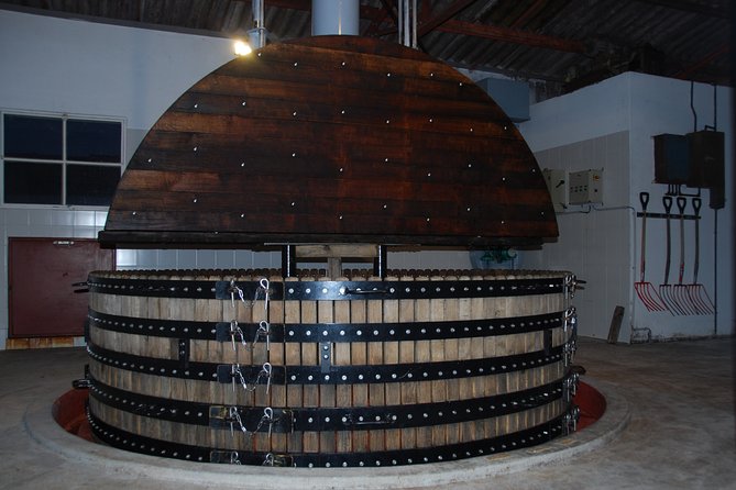 Private Guided Tour in Champagne from Paris with Moet&Chandon visit. - How the price adds up, and who gets the best value