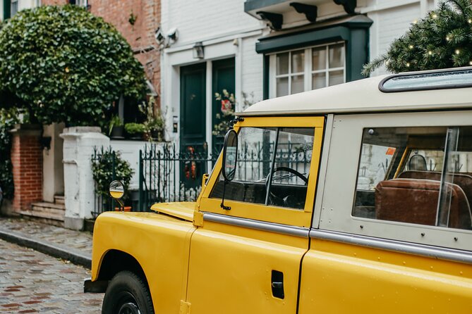 Private Guided Tour of Paris in a Vintage Land Rover - Stop 2: Montmartre Proper and That Staircase Feeling