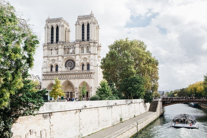 Private Historical Tour of Notre Dame - In 90 Minutes, You Get a Meaning Map of Notre-Dame