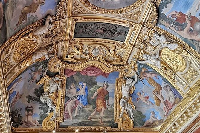 Private Louvre Museum Tour by Alberto Local Guide and his team in Paris - Why a private 3-hour Louvre plan feels like a power move