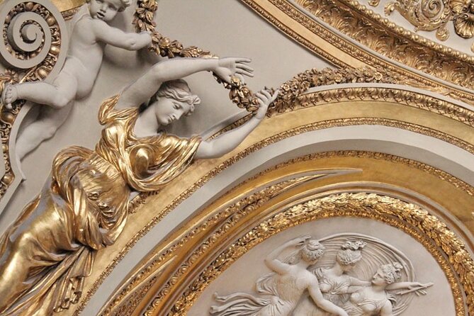 Private Louvre Museum Tour for Kids & Families with Alberto or his team in Paris - The Louvre in 2 hours: what you’ll actually see
